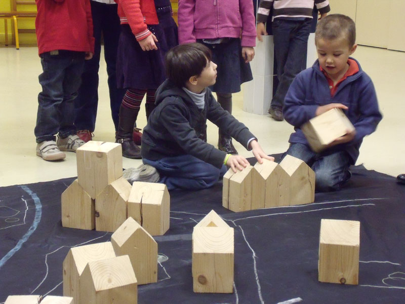 Construis ta ville idéale   Visites & ateliers